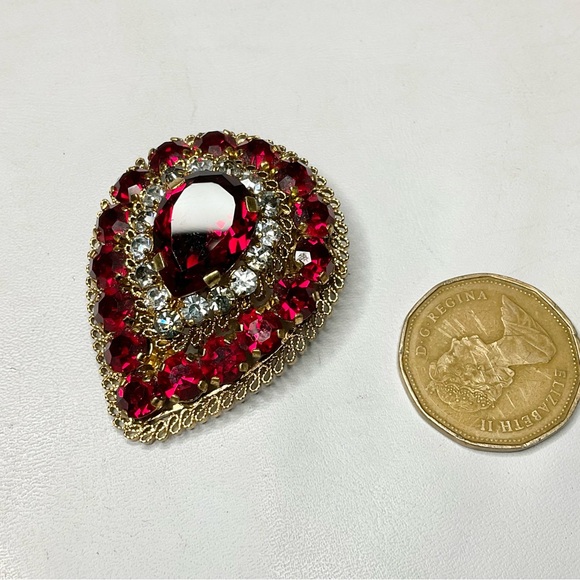 Vintage Austria Signed Rhinestone Brooch Costume Jewelry - Picture 3 of 7